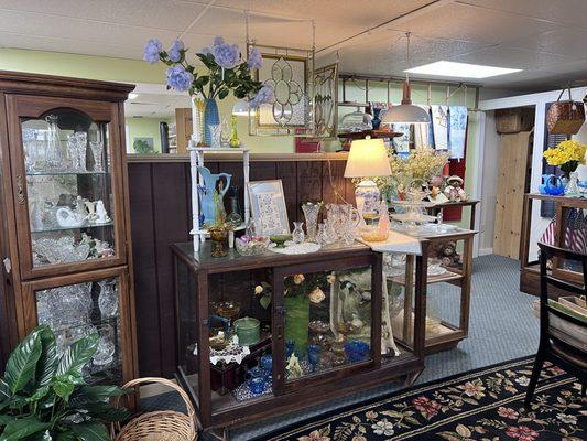 Vases, arrangements, gifts