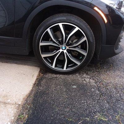 Rims 0f 2018 x28i. Looks better than original color grey