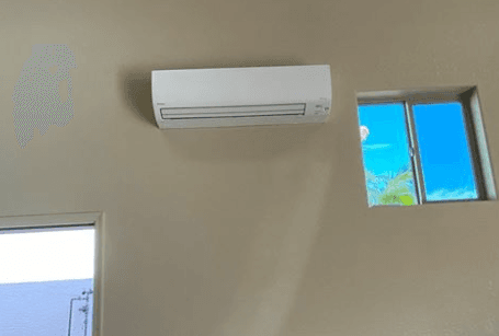 Who doesn't love a little cool down or heat up ductless unit in their garage?  One of our favorite jobs here at Carey's Lakeside Air.