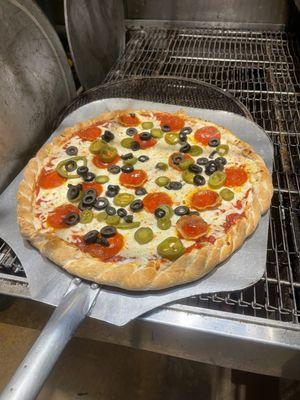 Large pizza  Pepperoni,black olives,jalapeños