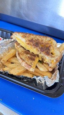 Kids Grilled Cheese w/ Fries