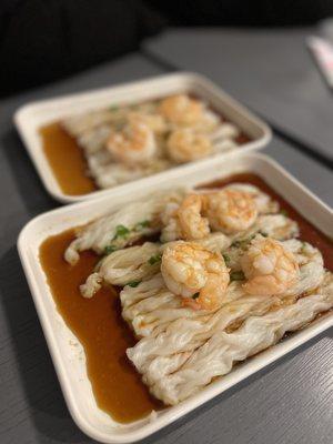 Shrimp rice noodle roll