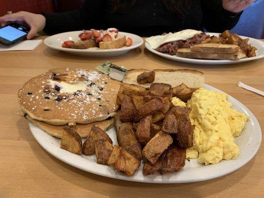 Big rig with blueberry mascarpone pecan pancakes