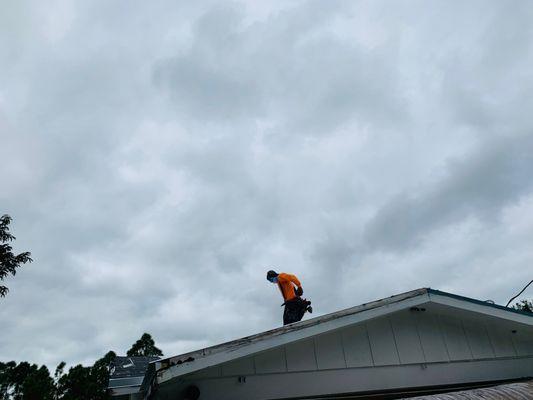 modtek roofer on vero beach roofing project