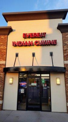 Exteriror of Everest Indian Cuisine