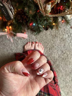 Design manicure and pedicure