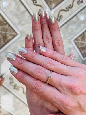 New acrylic nails with chrome mirror effect!