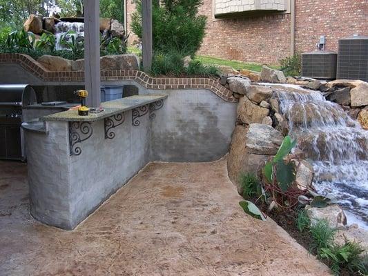 Outdoor Kitchens and Water Features