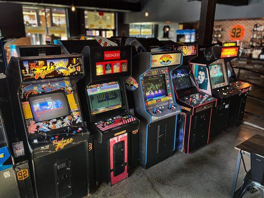 Retro arcade games from the 70s, 80s and 90s!