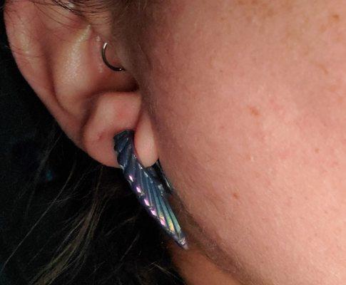 Left ear approximately 10-15 minutes after the new earring was put in. It's already swollen & making creases in my earlobe