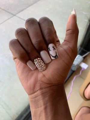 Full set for $55 recommend linsey with nails