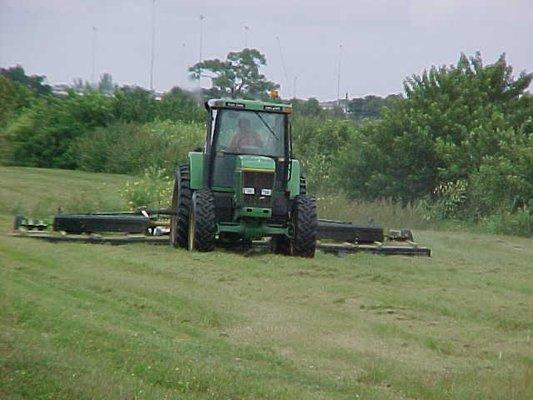 Bush Hogging & Large Machine Mowing of Lots & Acreage