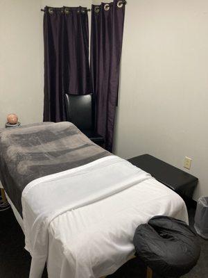 1st DenAsh Massage room