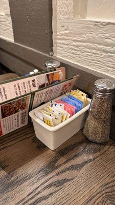 Tableside condiments