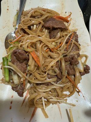 Beef chow fun