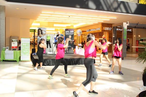 Lorna Jane Arcadia event at Santa Anita Mall