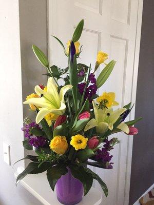 Beautiful spring mixed arrangement, and the stock smells amazing!  Well done.