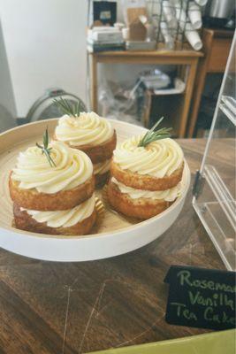 rosemary vanilla tea cake