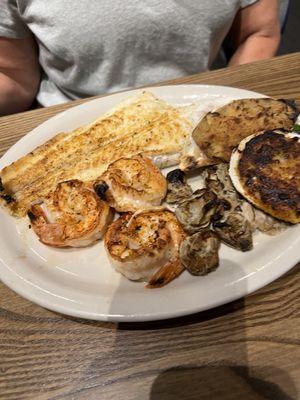 Broiled seafood platter