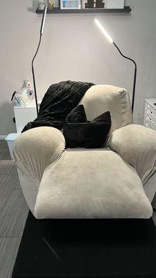 Comfy chair and blanket