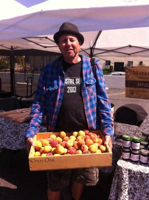 Market Peaches...