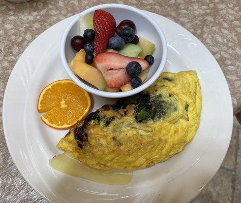 Spinach & Sun-dried tomato omelette