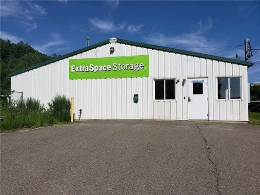 Beauty Image - Extra Space Storage at 736 Monadnock Hwy, Swanzey, NH 03446