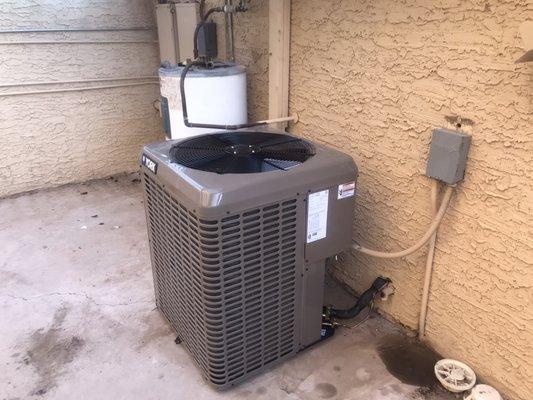 York 14 seer 3ton Heatpump Condenser