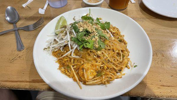 Pad Thai with shrimp