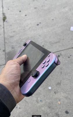 Chameleon/Iridescent Nintendo Switch Shell installed