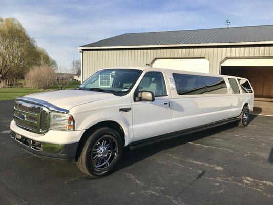 12 Passenger SUV Limo