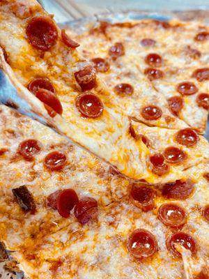 Thin crust pizza: secret menu