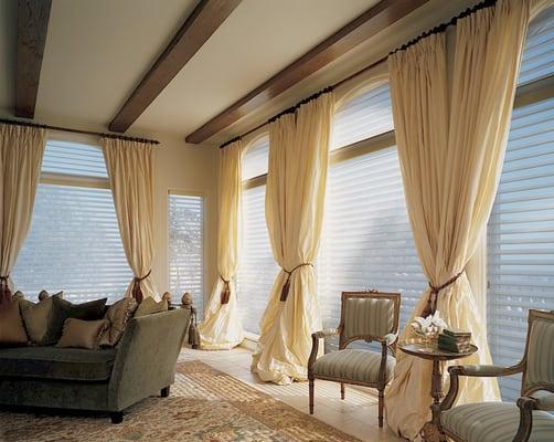 Hunter Douglas Silhouette Sheer Shades for a perfect view!