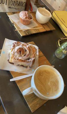 Blueberry cinnamon roll, strawberry lemonade muffin, latte, and hot chocolate