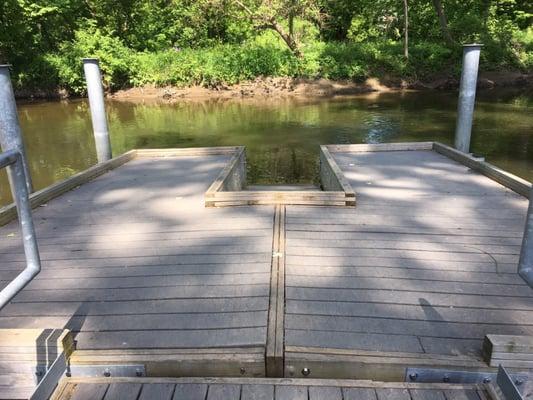 Canoe ramp