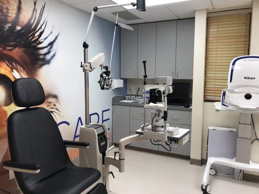 Acuity 360 Advanced Vision Center