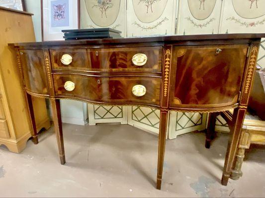 Gourgous Side table/Buffet.