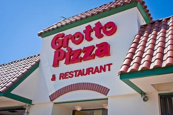 Grotto Pizza