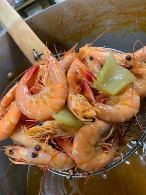 Cajun boiled shrimp, delicious and huge