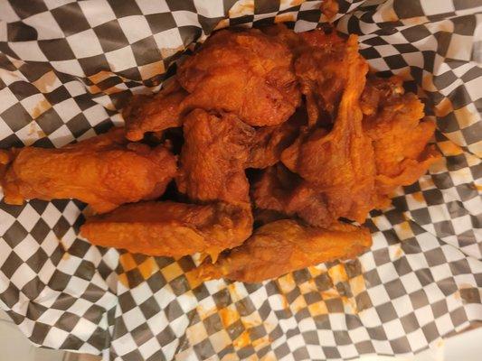 10 Regular Buffalo Wings - $14.74