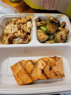 Maple salmon plate with Brussel sprouts and cauliflower