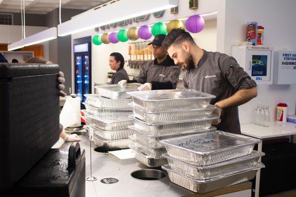 ZeroCater offers fully-managed onsite service for an excellent dining experience.