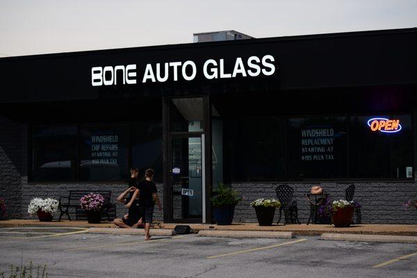 Manchester Rd, Ballwin Missouri  Auto Glass Shop in Saint Louis County