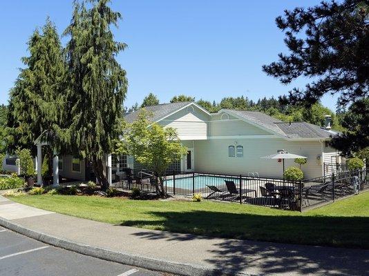 Seasonal Pool & Year Round Hot Tub