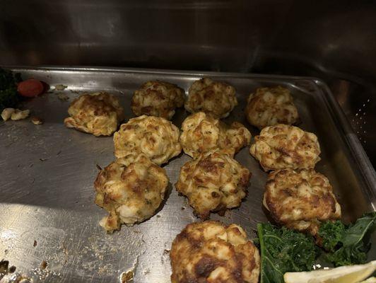 Lump crab cakes