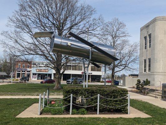 Hubble Telescope Replica Statue, Marshfield