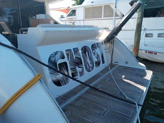 Yacht Lettering