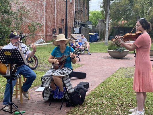 Street entertainers