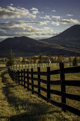 Miles of open spaces abound at La Joya Dulce ranch for your Colorado barn wedding.