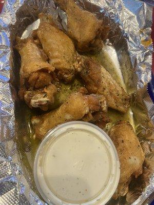 Garlic parmesan wings (6)